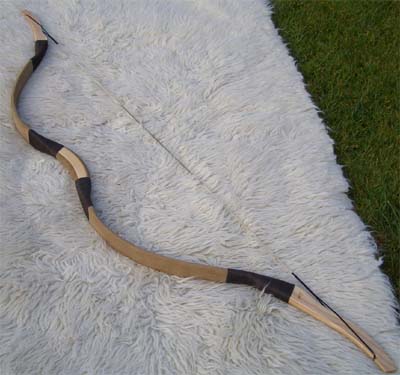 BEAR (MEDVE) - HUNGARIAN TRADITIONAL RECURVE BOW FROM KASSAI